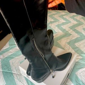 Gorgeous ZARA black leather pointed toe cowboys boots with side zipper